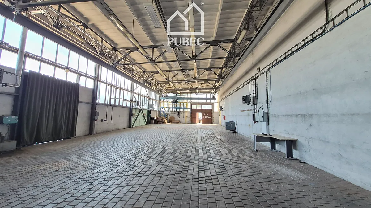 Pronájem výrobní haly, prostoru 359 m²